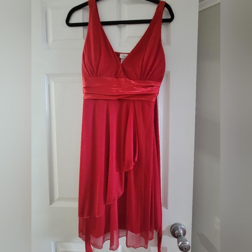 Women red cocktail party dress Size L